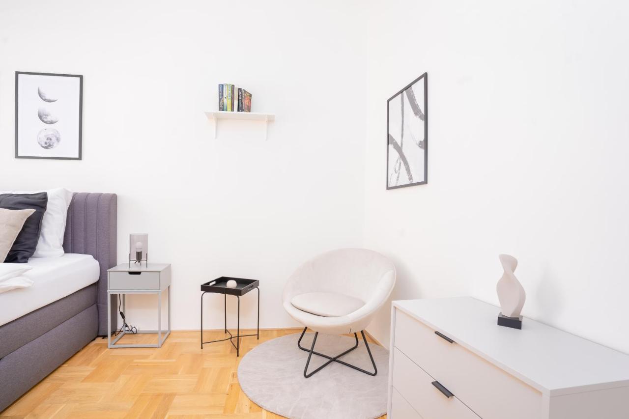 Prague Days - Bright Apartment - Old Town 외부 사진